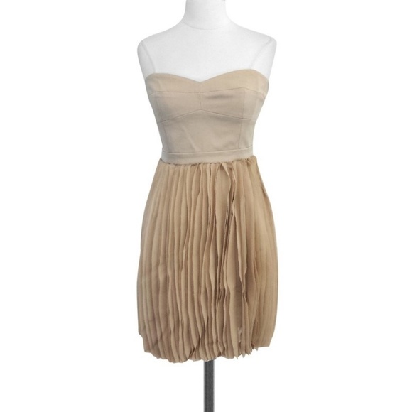 BCBG Maxazria Strapless Dress XS (0-2) LIKE NEW - Picture 1 of 4
